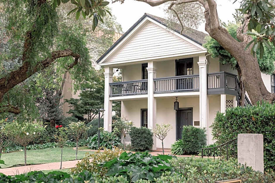 Merritt House Monterey Hotel